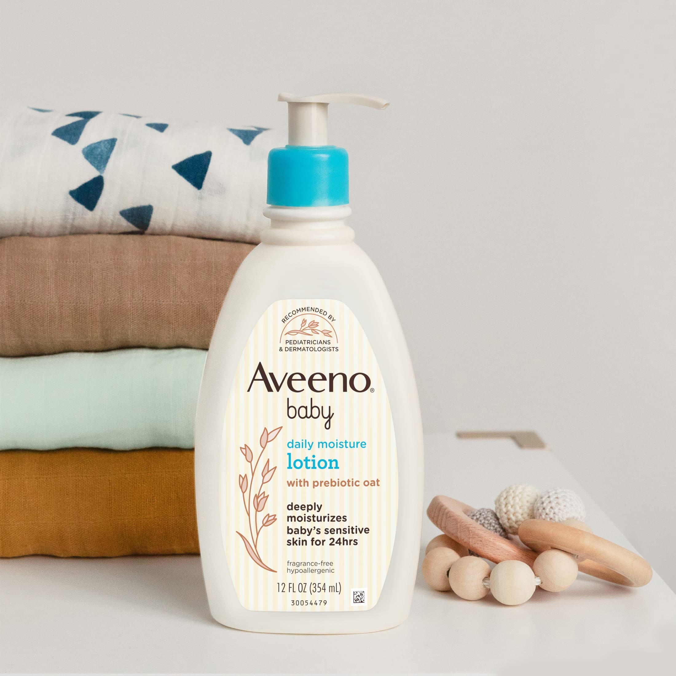 (3 pack) Aveeno Baby Daily Moisture Body Lotion, Sensitive Skin, Prebiotic Oatmeal, 18 fl. oz